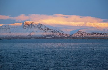 Esja gün batımında - İzlanda