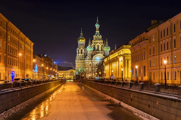 Iglesia del Salvador sobre la Sangre derramada en San Petersburgo —  Fotos de Stock