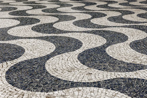 Bestrating op het Rossio plein in Lissabon — Stockfoto