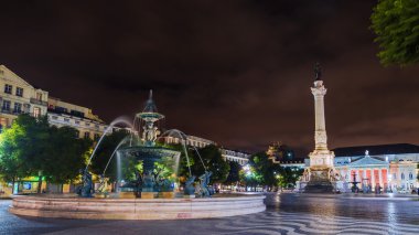 Rossio Meydanı Lizbon, gece görünümü