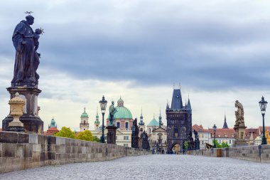 Çek Cumhuriyeti Prag 'daki Charles Köprüsü