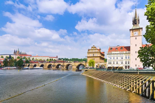 Карлов мост в Праге, Чехия — стоковое фото