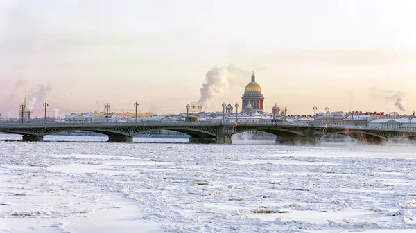 Благовісний міст у Санкт - Петербурзі. — стокове фото