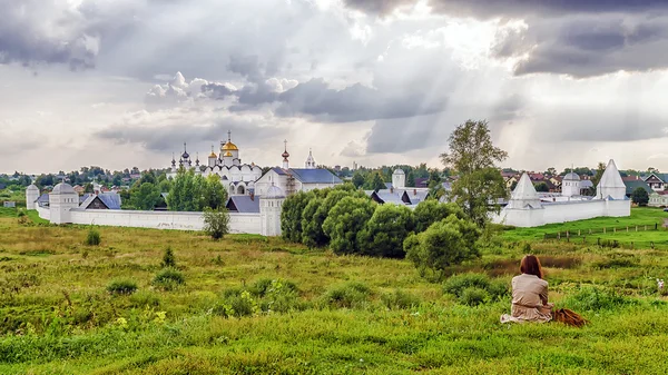 Monasterio Pokrovsky en Suzdal. Rusia . — Foto de Stock