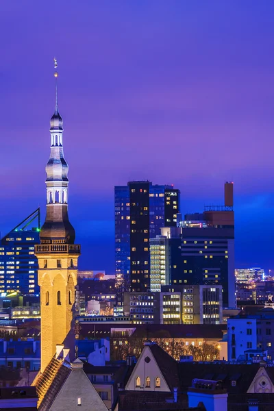 Das dach der nacht in tallinn, estland — Stockfoto