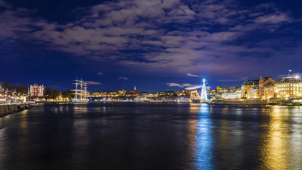 Nacht panorama van stockholm, Zweden — Stockfoto