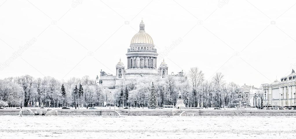 St. Isaac's Cathedral in St. Petersburg in the winter