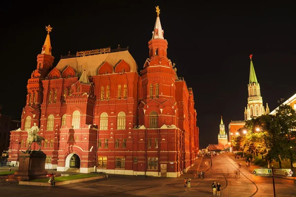 Исторический музей на Красной площади в Москве, Россия — стоковое фото
