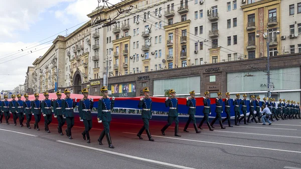 MOSCOW, RÚSSIA-AGOSTO 7. Guardas do carro de regimento presidencial — Fotografia de Stock