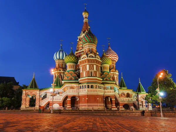 San. Cattedrale di Basilio sulla Piazza Rossa a Mosca, Russia. (Notte vi — Foto Stock