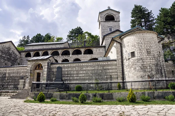 Monasterio de Cetinje - Monasterio ortodoxo de la Natividad del Beato —  Fotos de Stock