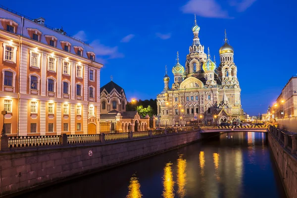 Kyrkan Frälsarens blod, Sankt-petersburg, Ryssland — Stockfoto