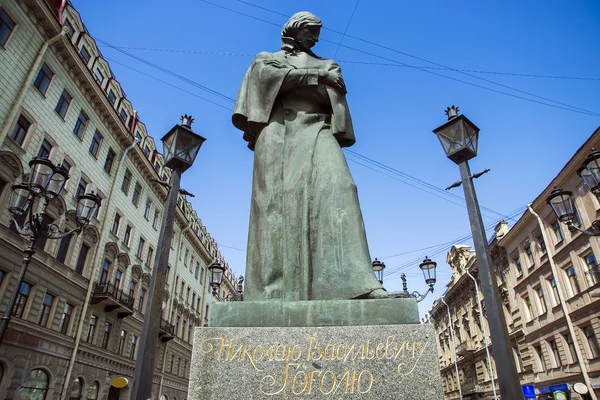 Monumento di Gogol a San Pietroburgo, Russia — Foto Stock