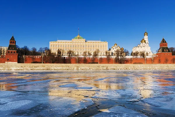 O Kremlin de Moscou no inverno, Moscou, Rússia — Fotografia de Stock