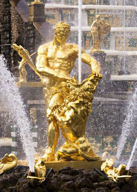 peterhof Samson çeşme