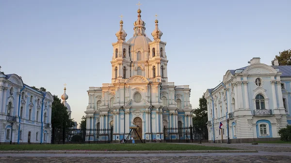 Catedral Smolny, San Petersburgo (noche blanca ) — Foto de Stock