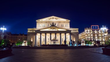 Bolşoy Tiyatrosu, Moskova, Rusya (gece görünümü)