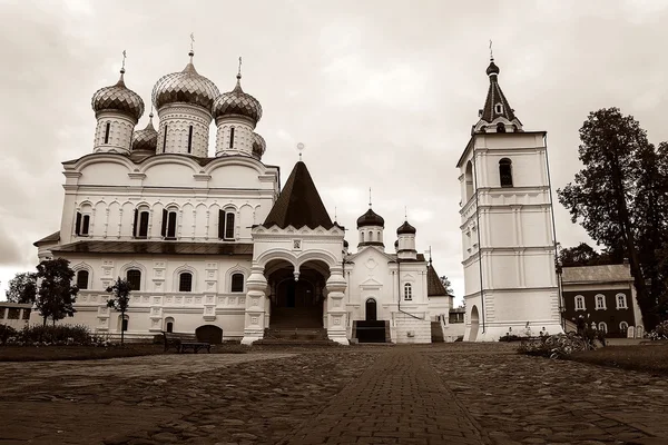 Mosteiro de Ipatiev em Kostroma. Rússia — Fotografia de Stock