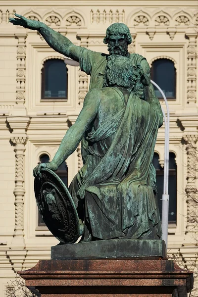 Monumento a Minin e Pozharsky sulla Piazza Rossa a Mosca, Russia — Foto Stock