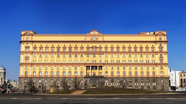 ФСБ (КГБ) на Лубянской площади в Москве, Россия — стоковое фото