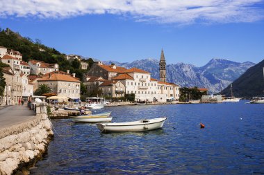 Karadağ 'ın Perast kentinde gezinti