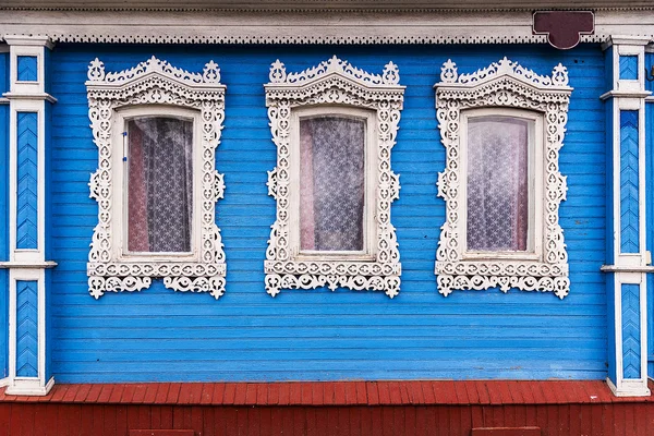 Marcos tallados rusos de casas de madera — Foto de Stock