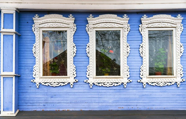 Russian carved frames of wooden houses — Stock Photo, Image