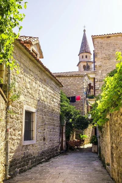 Gatorna i gamla Budva, Montenegro — Stockfoto