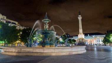 Lizbon 'daki Rossio Meydanı