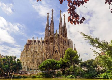 Barcelona, İspanya - 15 Eylül: Sagrada Familia, 2015 yılında Barc