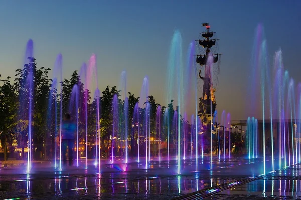 Fountain in the Crimean Embankment, Moscow, Russia — Stock Photo, Image