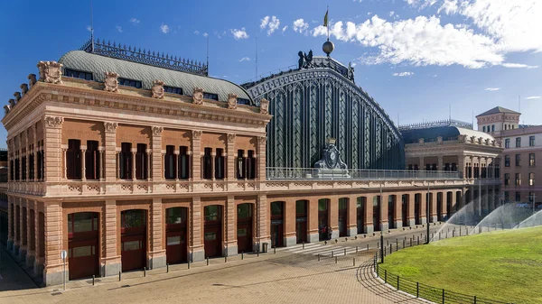 Çatı katı tren istasyonu, Madrid, İspanya.