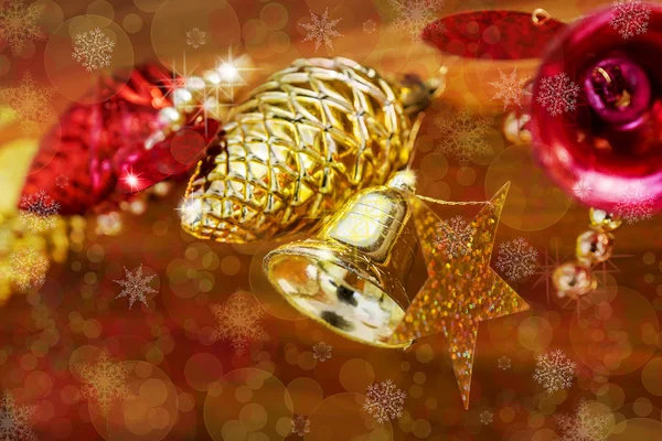 Collage de Navidad de conos, ramas de abeto y decoraciones —  Fotos de Stock