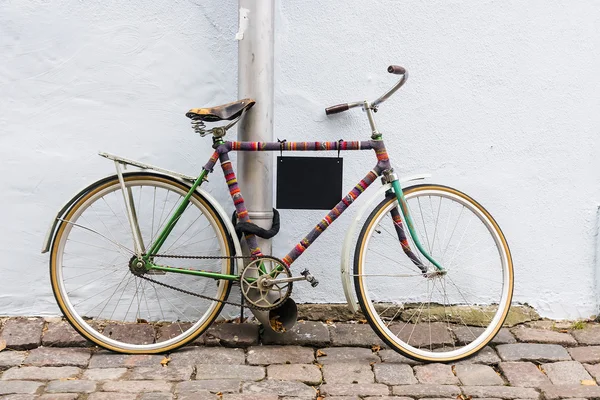 Vintage bicycle on the street — Stock Photo, Image
