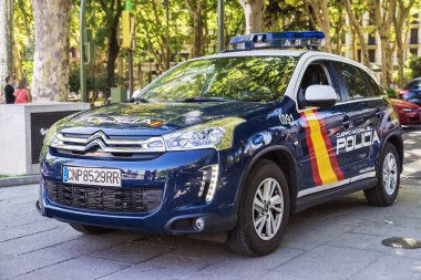 Madrid, İspanya Eylül-11: polis arabası Citroen sokakları o