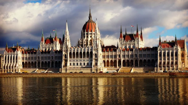 Parlement in Boedapest, Hongarije — Stockfoto