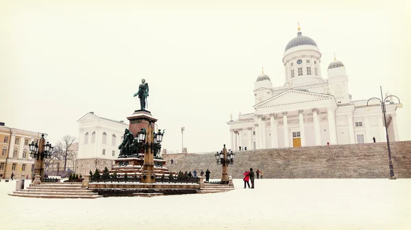Catedral de San Nicolás en Helsinki en invierno — Foto de Stock