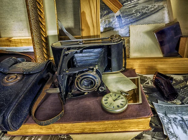Σύνθεση του vintage αντικείμενα στο φόντο των παλαιά. για — Φωτογραφία Αρχείου