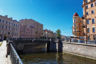 Güneşli bir günde bir büyük, eski şehir.