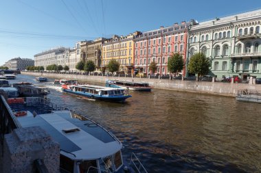 Güneşli bir günde bir büyük, eski şehir.
