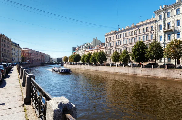 Güneşli bir günde bir büyük, eski şehir.