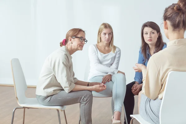 Vier succesvolle vrouwen — Stockfoto