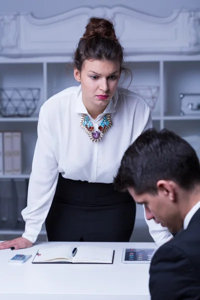 Sie müssen besser und schneller arbeiten — Stockfoto