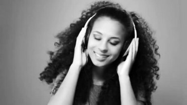 Onun favori şarkı listesi buldu