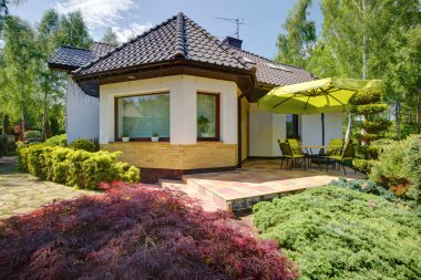 Gevşeme alanı yanında modern villa
