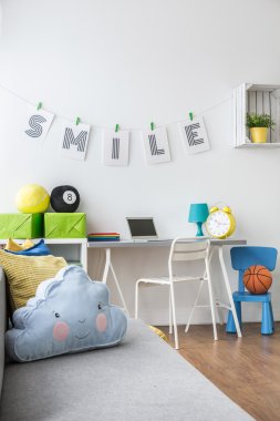 Oda pozitif enerji dolu