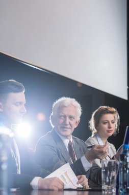 Tartışmayı politik kampanya bir parçasıdır