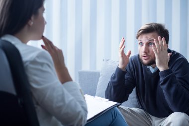 Sorunlu orta yaşlı adam