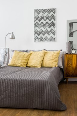 Ahşap zemin ile yatak odası