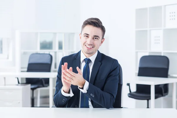 Congratulating a worker — Stock Photo, Image